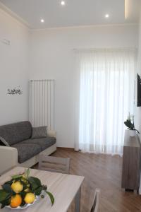 A seating area at Sunset House