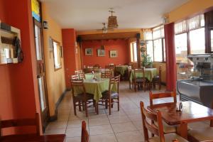 Restaurace v ubytování Hotel Bracamonte