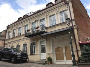Budova, kde se hotel nachází