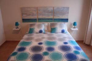 A bed or beds in a room at mirador del roque 2