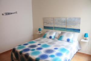 A bed or beds in a room at mirador del roque 2