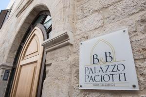 Foto de la galería de B&B Palazzo Paciotti en Trani