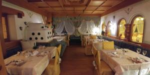 Restaurace v ubytování Hotel Belvedere Srl