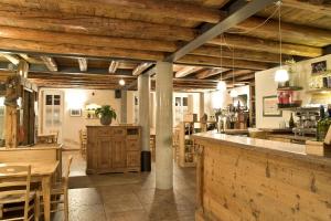 Fotografie z fotogalerie ubytování Locanda Tana de 'l Ors v destinaci Val di Zoldo + 22 fotografií