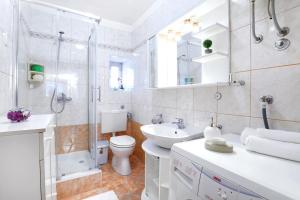 Koupelna v ubytování Apartment Meri + 20 fotografií
