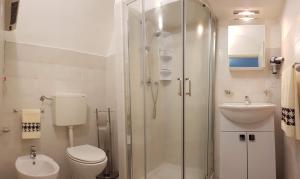 Koupelna v ubytování Locazione Turistica "nta Casuzza"