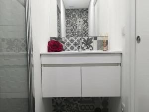Een badkamer bij Irís Apartment