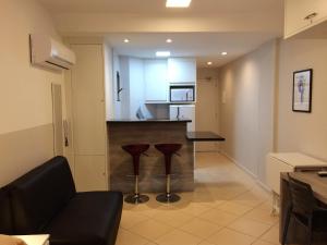 Area tempat duduk di Loft Prainha AP 207