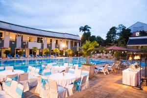 Bazén v ubytování Eco Resort Chiang Mai nebo v jeho okolí