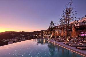 Bazén v ubytování Myconian Utopia Relais & Chateaux nebo v jeho okolí