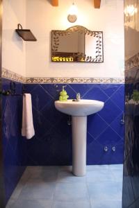 A bathroom at Casa Rural La Xiarapina