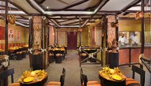 ห้องอาหารหรือที่รับประทานอาหารของ Fortune Resort Heevan, Srinagar - Member ITC's Hotel Group
