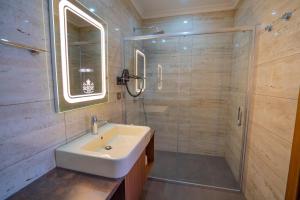 Koupelna v ubytování Dalyan Live Spa Hotel