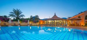 Bazén v ubytování Dalyan Live Spa Hotel nebo v jeho okolí