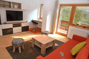 Kuchyňa alebo kuchynka v ubytovaní Apartments Weißstein + 37 fotografií