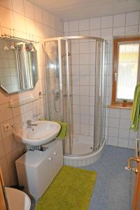 Kúpeľňa v ubytovaní Apartments Weißstein