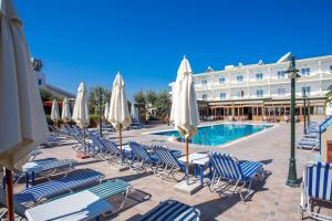 Bazén v ubytování Georgia Plus - All Inclusive nebo v jeho okolí