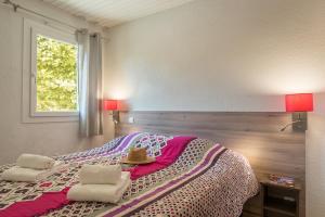 Postel nebo postele na pokoji v ubytování L'Hôtel du Méditerranée + 37 fotografií
