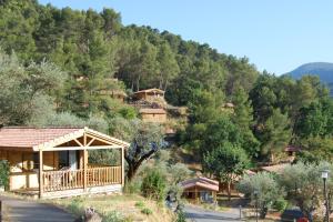 Zdjęcie z galerii obiektu Résidence Lagrange Vacances - Les Cottages Varois w mieście Solliès-Toucas