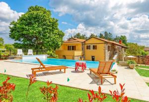 Bazén v ubytování Spacious Villa Sany with Private Pool nebo v jeho okolí