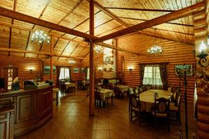 Εστιατόριο ή άλλο μέρος για φαγητό στο Lisova Kazka