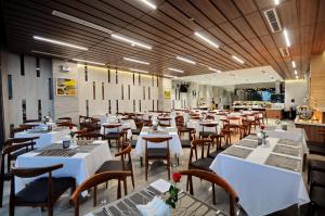 ห้องอาหารหรือที่รับประทานอาหารของ Melissa Hotel Nha Trang