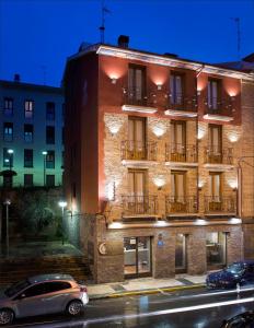 Afbeelding uit fotogalerij van Hospedium Hotel Posada De La Luna in Huesca