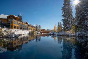 Gallery image of The Malcolm Hotel in Canmore