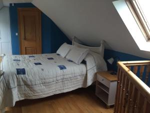 Letto o letti in una camera di Curraghchase Cottage