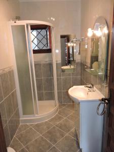 Um banheiro em Nerja Villas-Capistrano