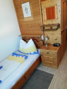 Postel nebo postele na pokoji v ubytování Gästezimmer Glaser