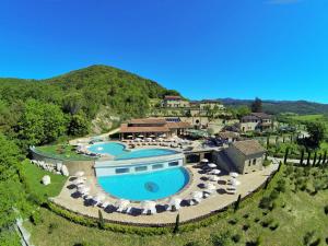The swimming pool at or close to Spa Resort Fonte Alla Lepre
