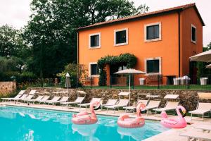 Bazén v ubytování Relais Ciavatta Country Hotel nebo v jeho okolí