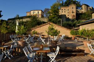 Imagen de la galería de Antico Borgo Di Tabiano Castello - Relais de Charme, en Tabiano