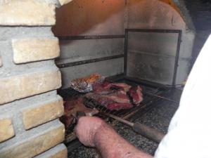 Tiện nghi BBQ cho khách tại quán trọ