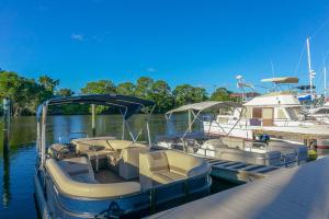 Afbeelding uit fotogalerij van Cape Crossing Resort & Marina in Merritt Island