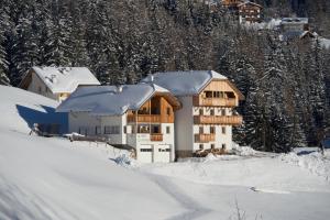 Obiekt Miribunghof zimą