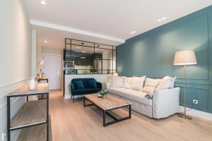 Część wypoczynkowa w obiekcie COMFORT & STYLE IN MADRID!!! 3BD 2BTH+TERRACE