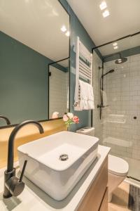 Łazienka w obiekcie COMFORT & STYLE IN MADRID!!! 3BD 2BTH+TERRACE