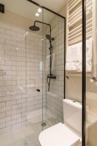 Łazienka w obiekcie COMFORT & STYLE IN MADRID!!! 3BD 2BTH+TERRACE