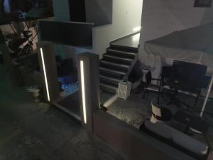 TV a/nebo společenská místnost v ubytování Byzance Hotel