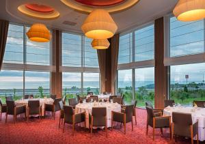 Restaurace v ubytování Ramada Plaza by Wyndham Rize