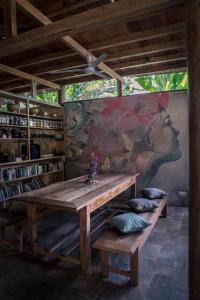 Gallery image of Flowers & Fire Yoga Garden in Gili Air