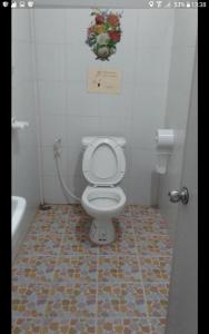 Kylpyhuone majoituspaikassa Benjamat Resort