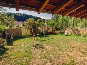 Zahrada ubytování Holiday Home in Saint-Quirin Vosges Mountains