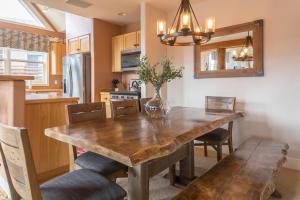 Gallery image of Saddle Ridge Townhome | Unit J1 in Big Sky