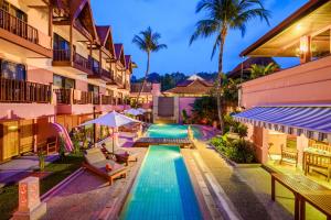 Afbeelding uit fotogalerij van Seaview Patong Hotel - SHA Plus in Patong Beach