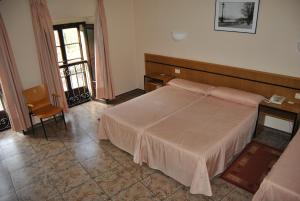 Fotografie z fotogalerie ubytování Hotel Palacio de los Vallados v destinaci Lastres