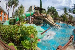 Bazén v ubytování Prive Thermas Hotel by WAM Experience nebo v jeho okolí