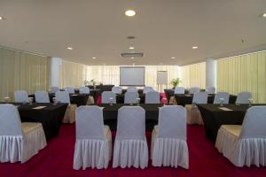 Gallery image of PrimeBiz Hotel Kuta in Kuta